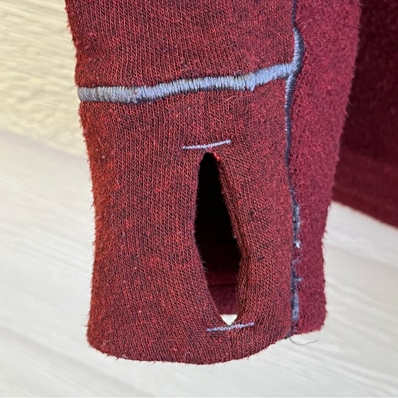 Kuhl Sweater Women Small Burgundy 1/2 Zip Pullover Jacket Fleece Mock Thumbhole - Picture 8 of 11